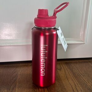 Lululemon 32oz Back to Life Water Bottle